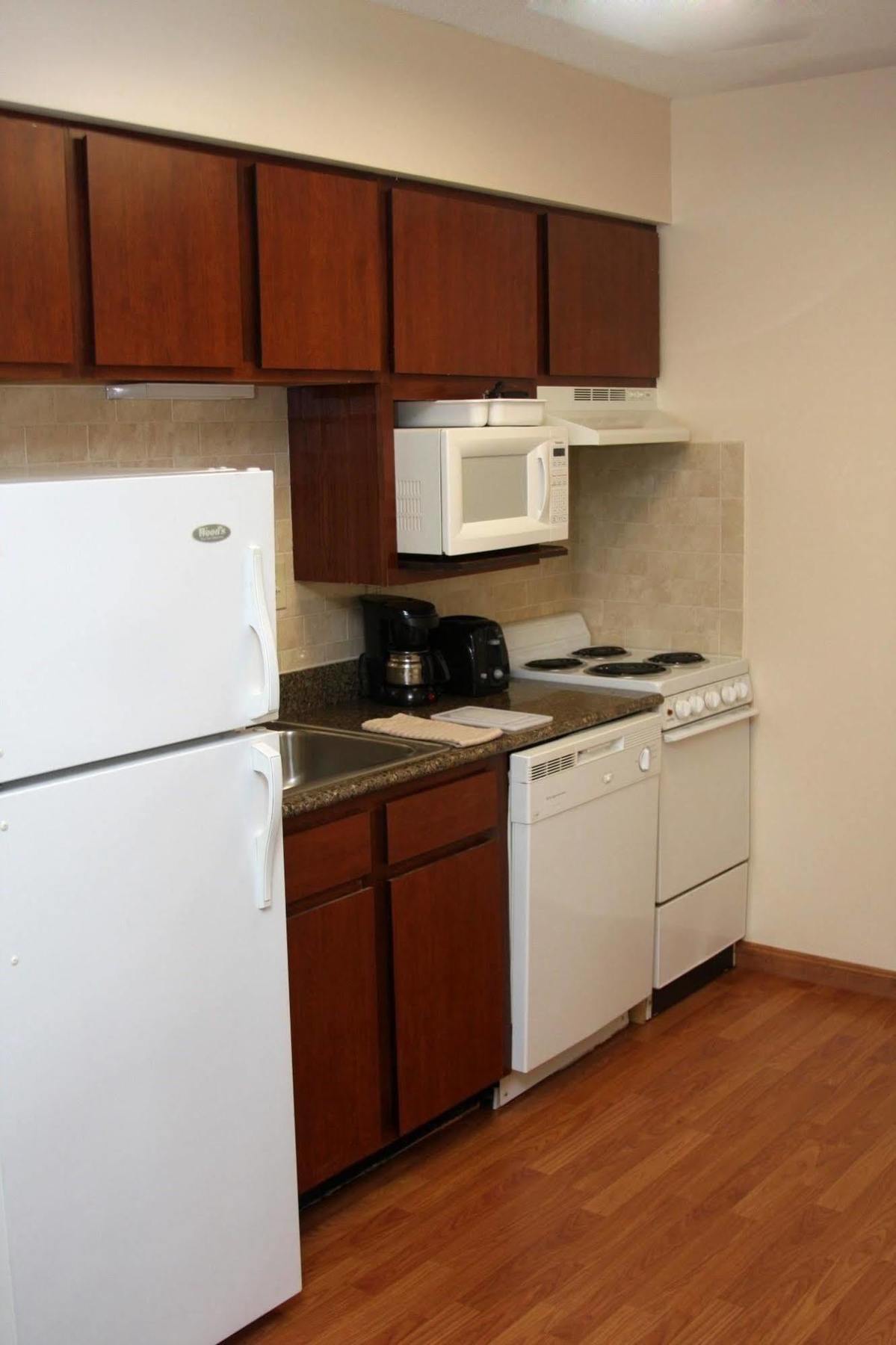 Host Inn An All Suites Hotel Wilkes-Barre Dış mekan fotoğraf
